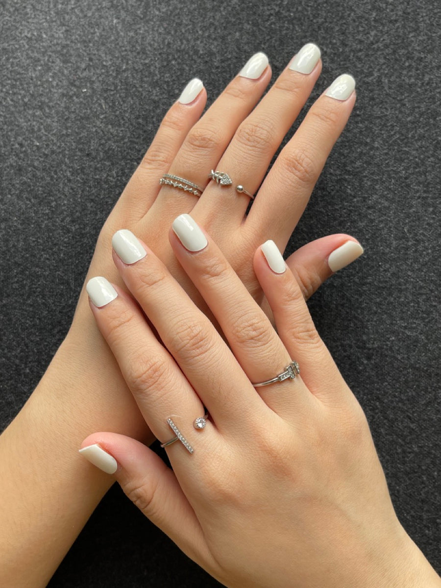 Pure White – ICONEVE