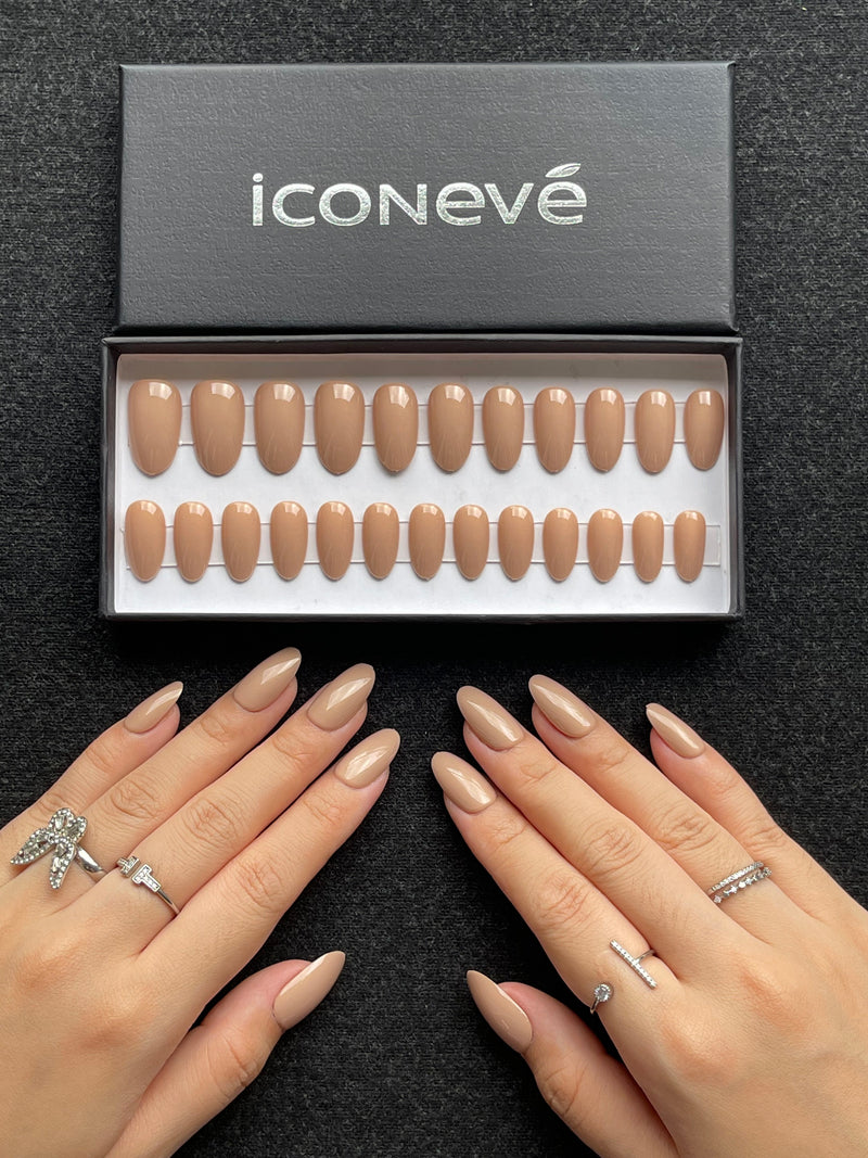 Pale Brown - Glossy Almond